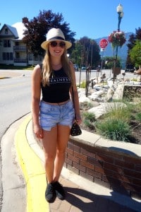 Ellen opted for trendy comfort on a searing hot day in Revelstoke. Photo: Emily Kemp/Revelstoke Mountaineer.