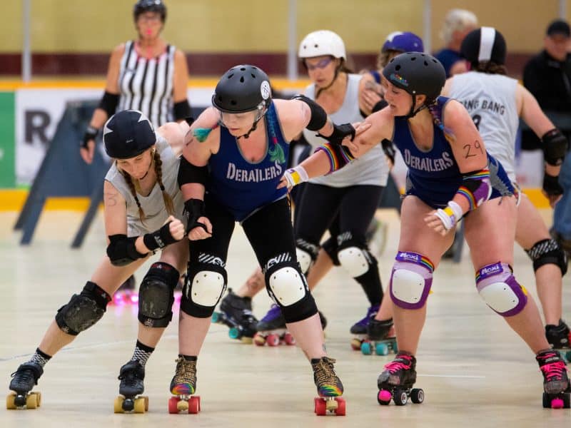 Roller derby game play